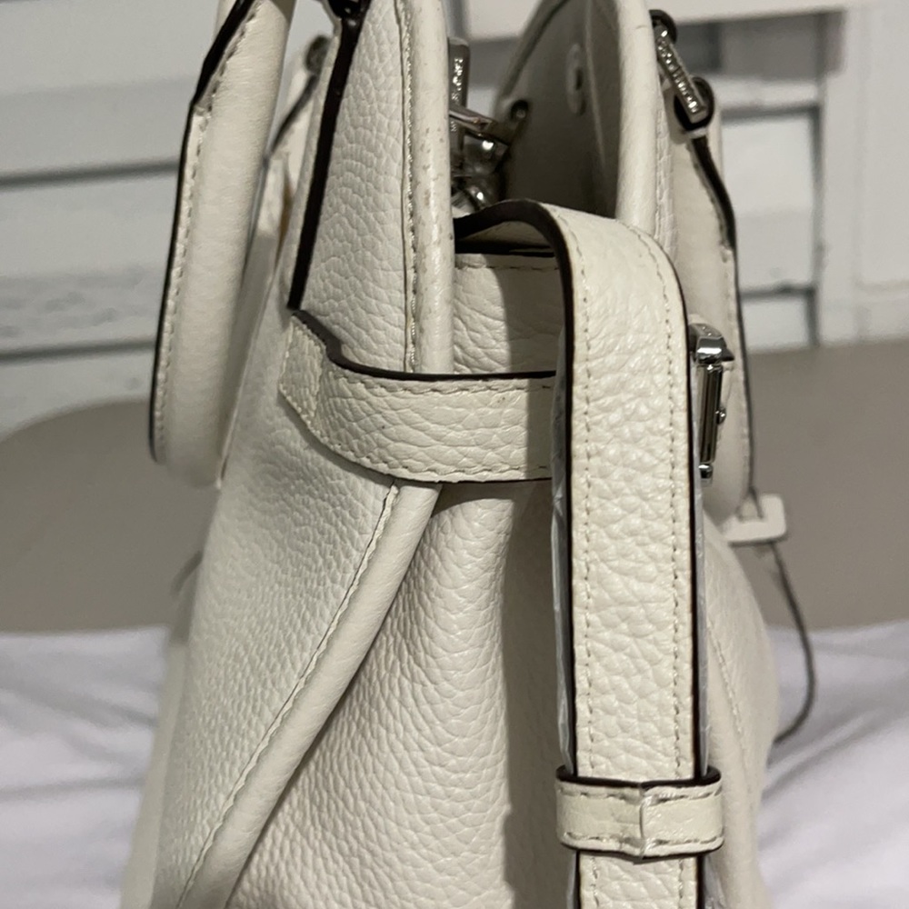 Handbag - Picture 3 of 8